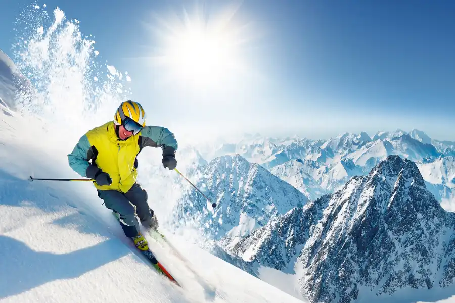 خطرات ورزش اسکی روی برف